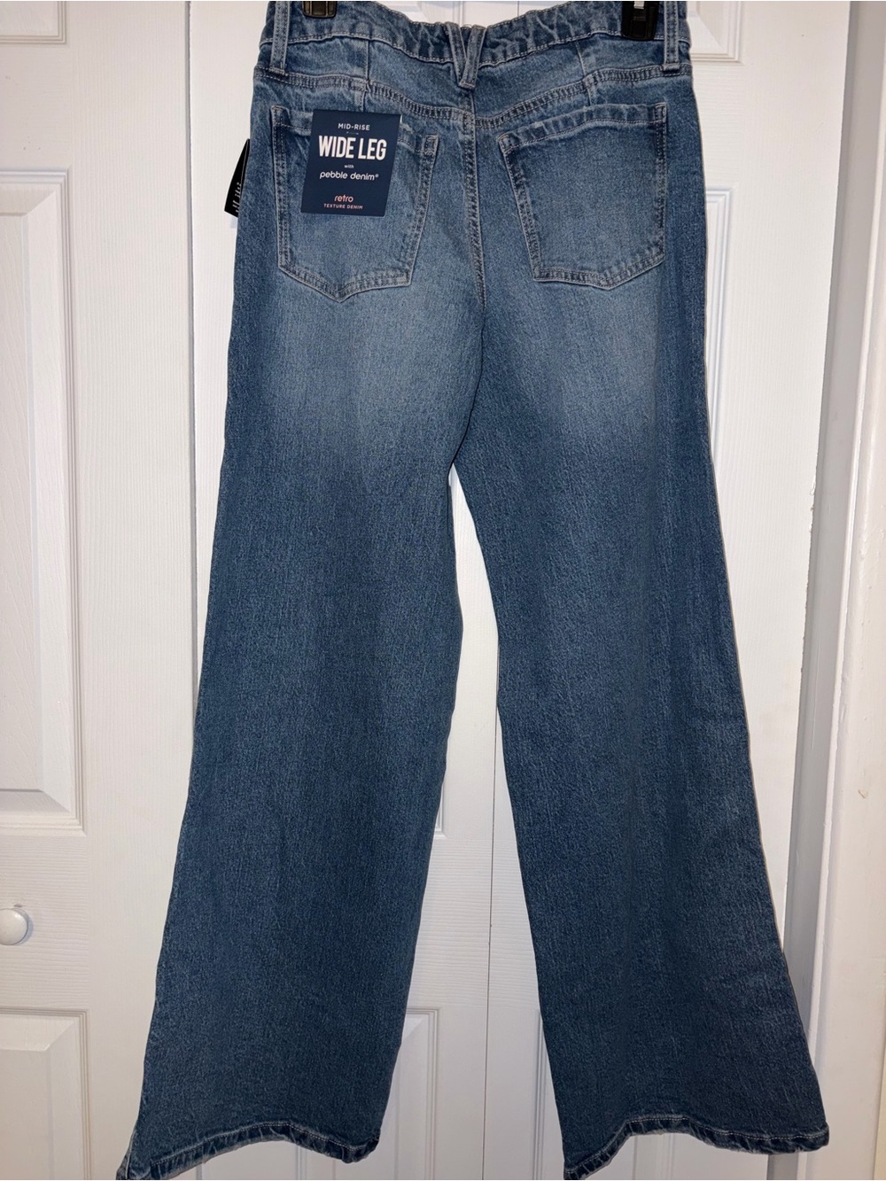 Celebrity Pink Mid Rise Wide Leg Pebble Denim Jeans NWT 7/28 - Picture 4 of 4